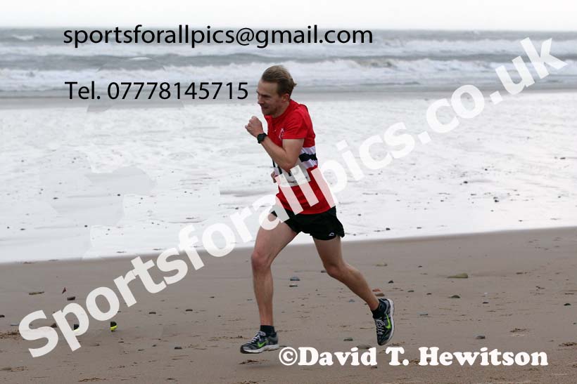 The 2021 Blyth Sands Race, December 5th. Photo: David T. Hewitson/Sports for All Pics